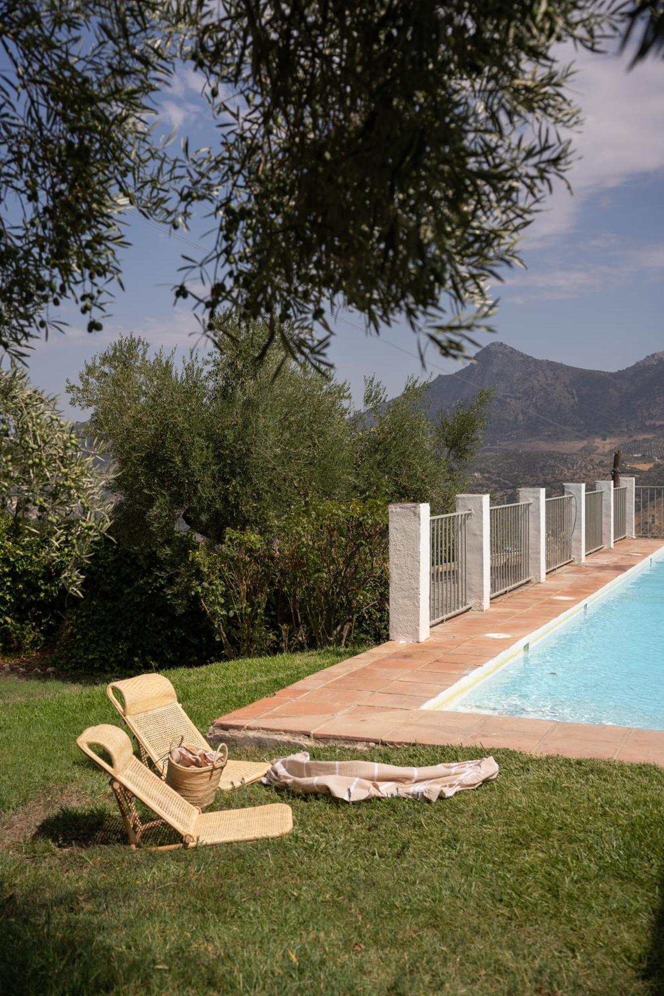 Finca Luca Oliva Zahara De La Sierra Buitenkant foto